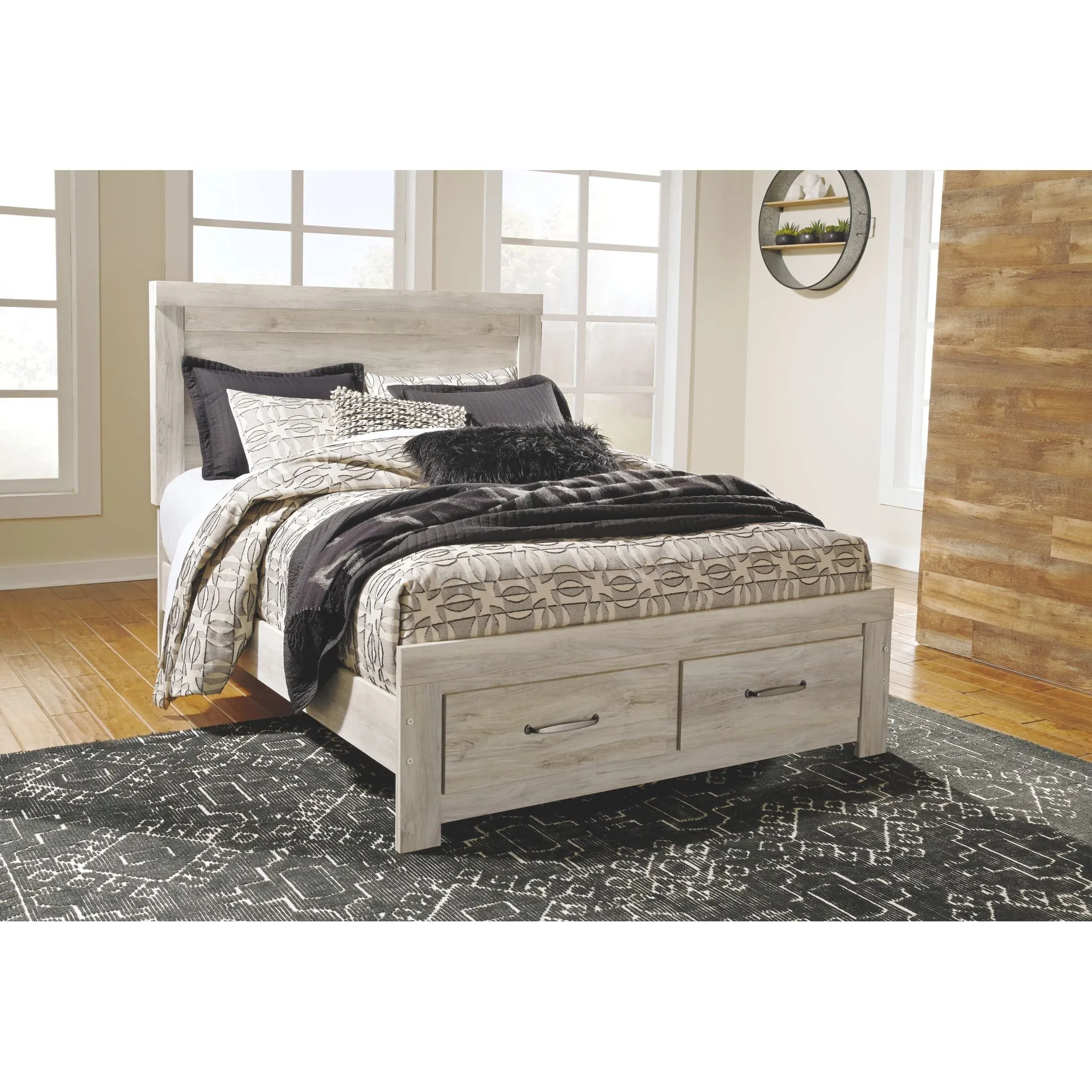 Bellaby 5 Piece Queen Storage Bedroom - Whitewash