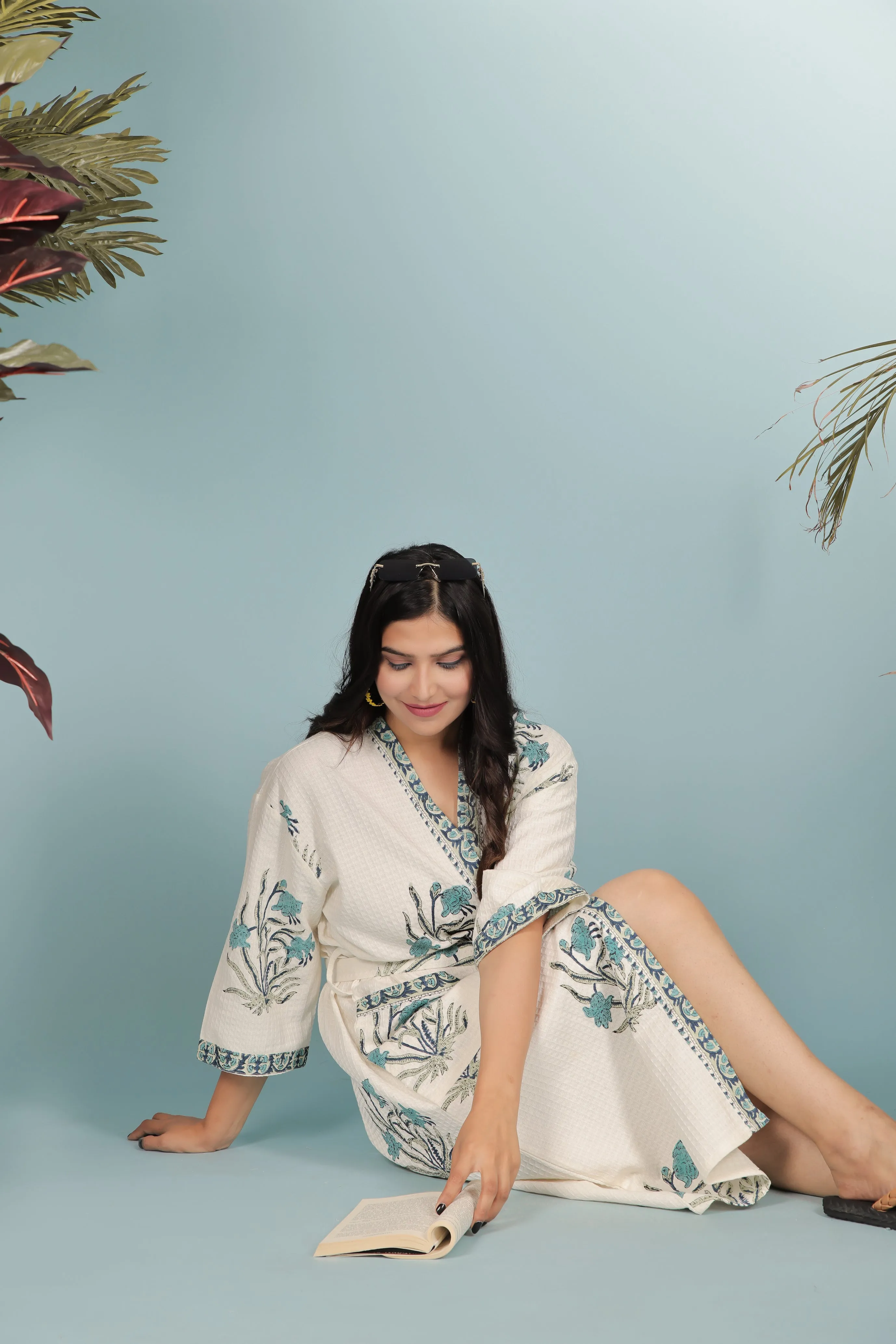 Cream & Green Floral Printed Unisex Bathrobe