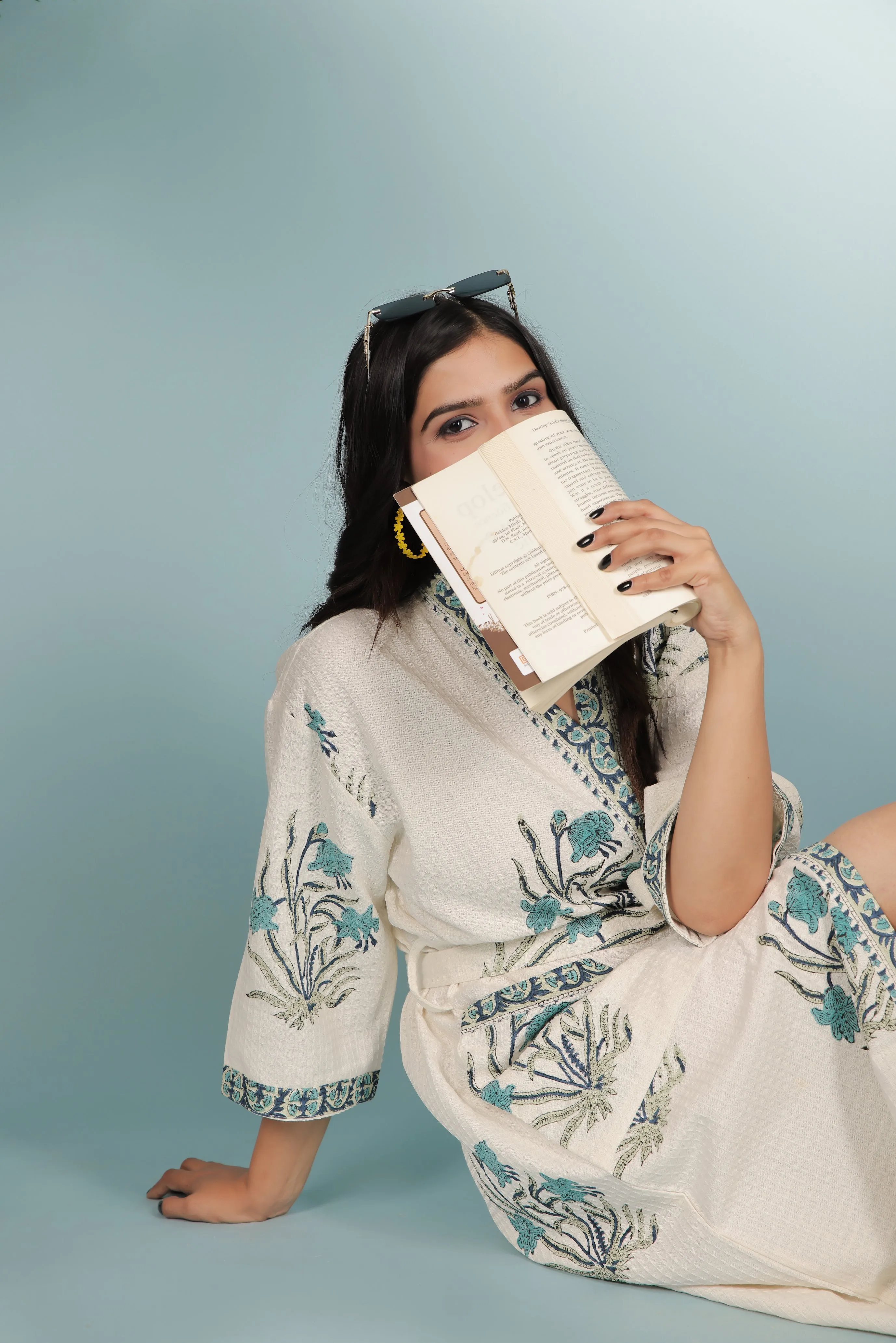 Cream & Green Floral Printed Unisex Bathrobe