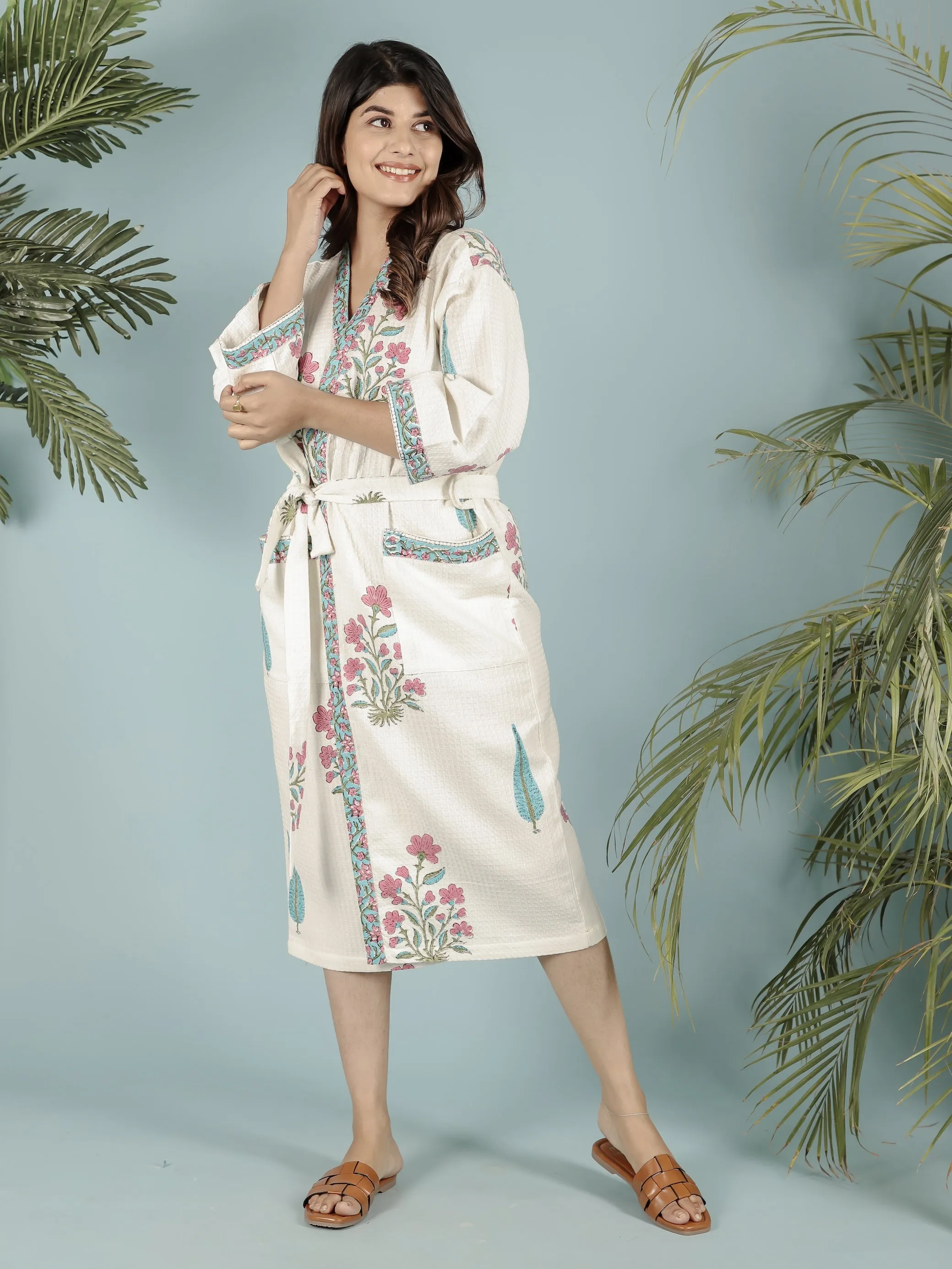 Cream & Pink Floral Printed Unisex Bathrobe