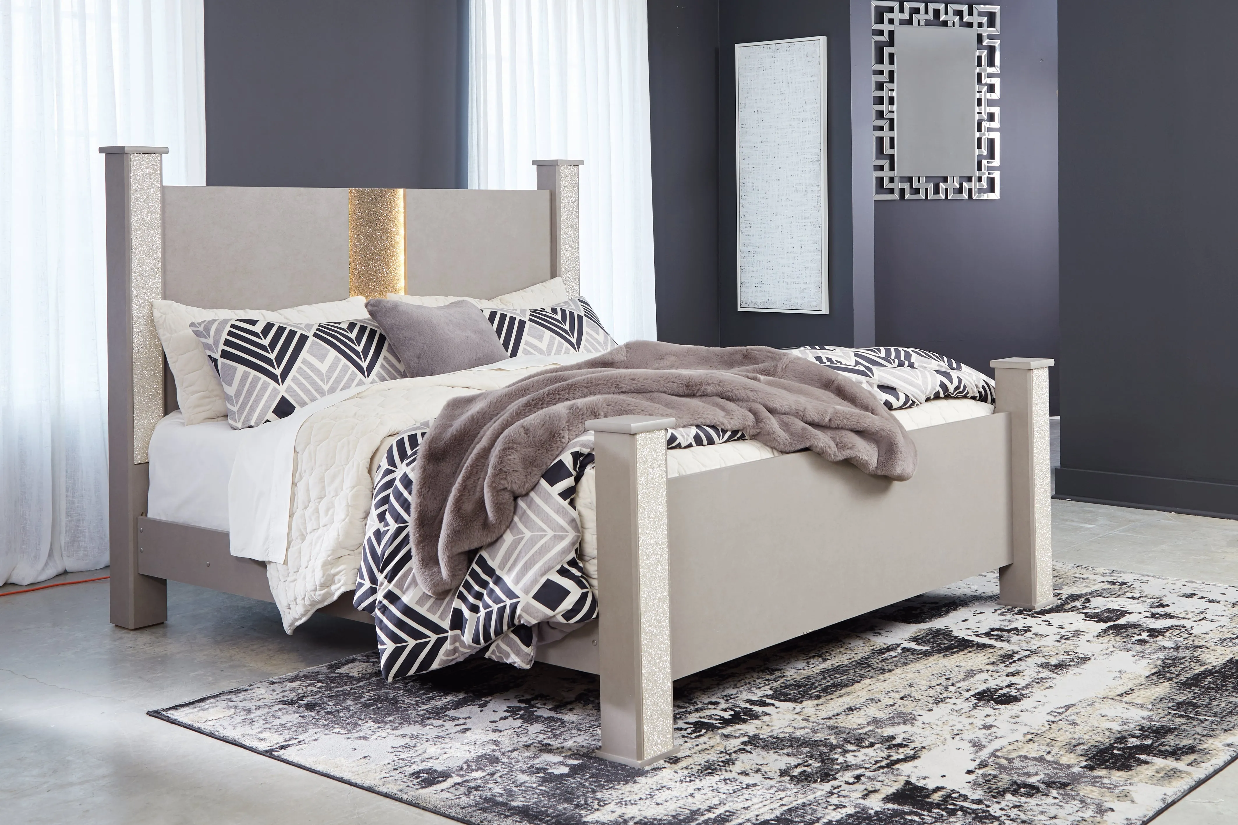 Surancha King Poster Bed with Mirrored Dresser and 2 Nightstands in Gray